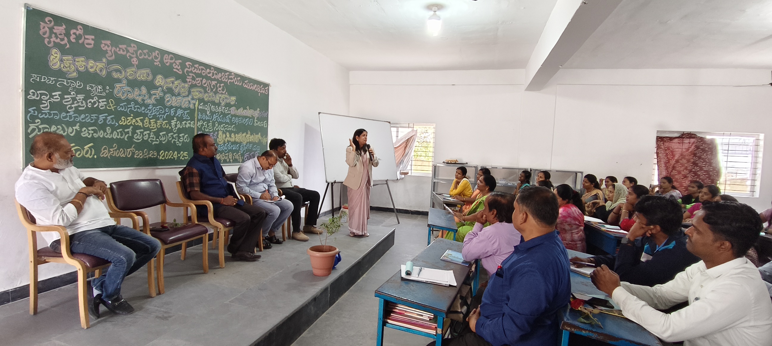 Roslin Richard conducting a school session